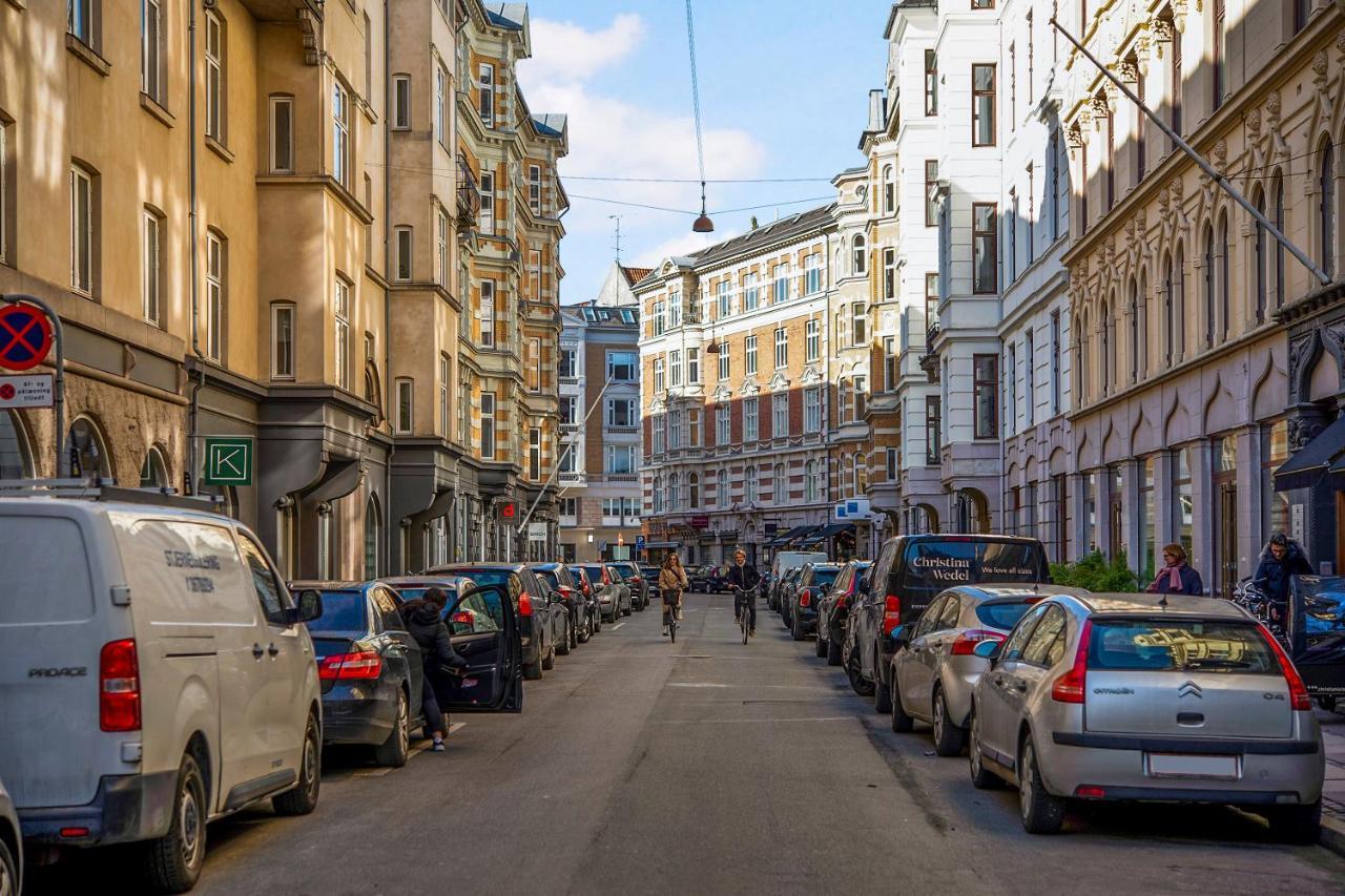Sanders Main - Endearing Two-Bedroom Duplex Apartment With A Balcony Next To Magical Nyhavn Копенгаген Экстерьер фото