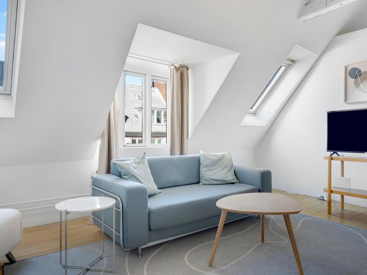 Sanders Main - Endearing Two-Bedroom Duplex Apartment With A Balcony Next To Magical Nyhavn Копенгаген Экстерьер фото